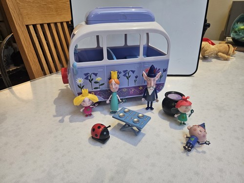 Ben holly little kingdom - &, holly’s
